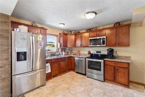 1458 Magnolia Road SW Dellroy OH 44620