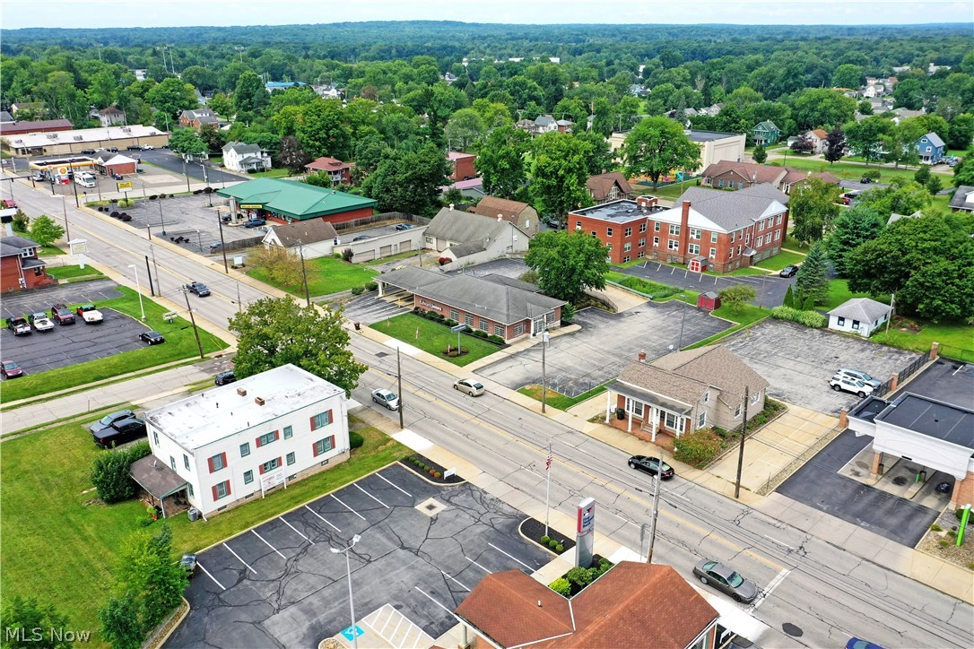 48 W Liberty Street Hubbard OH 44425