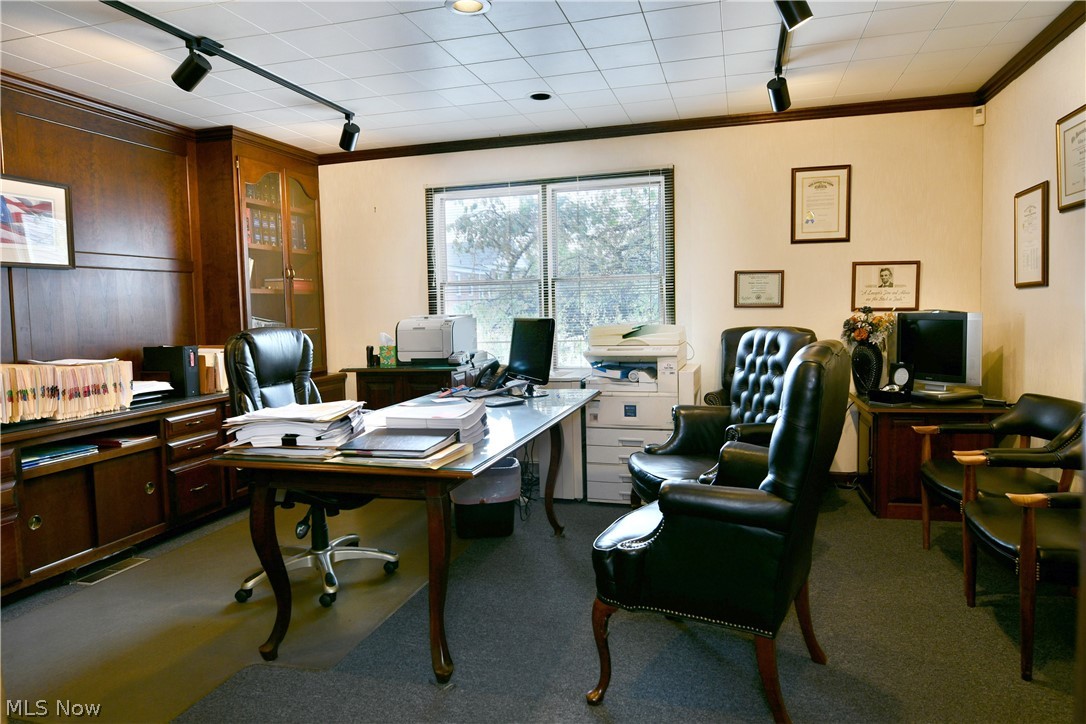 48 W Liberty Street Hubbard OH 44425