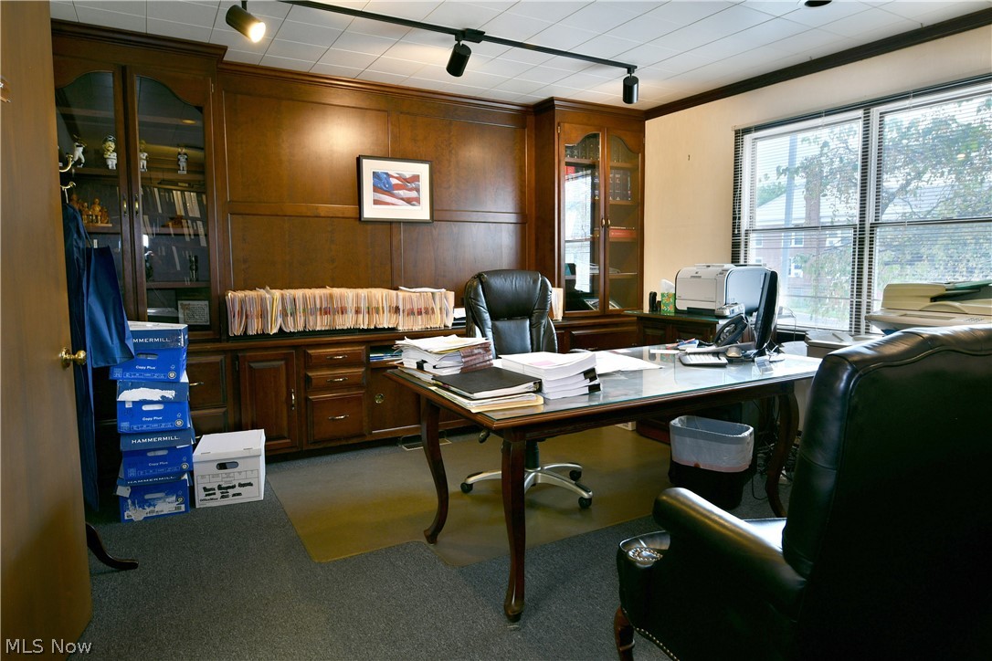 48 W Liberty Street Hubbard OH 44425