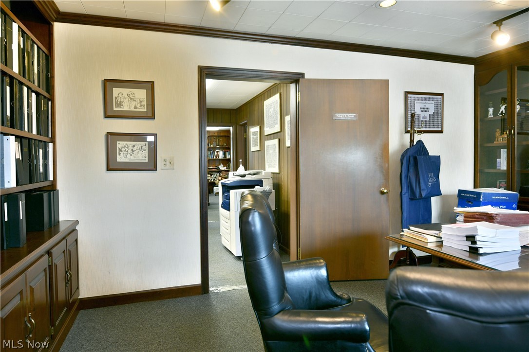 48 W Liberty Street Hubbard OH 44425