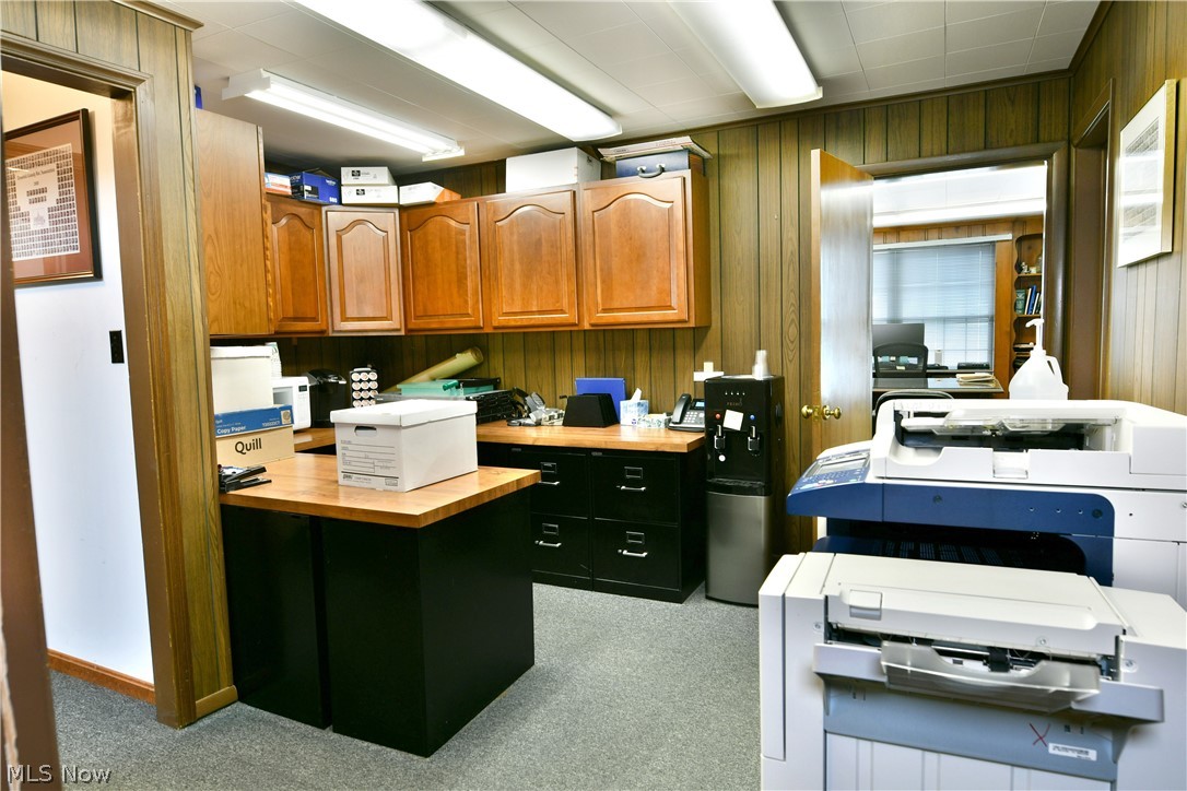 48 W Liberty Street Hubbard OH 44425