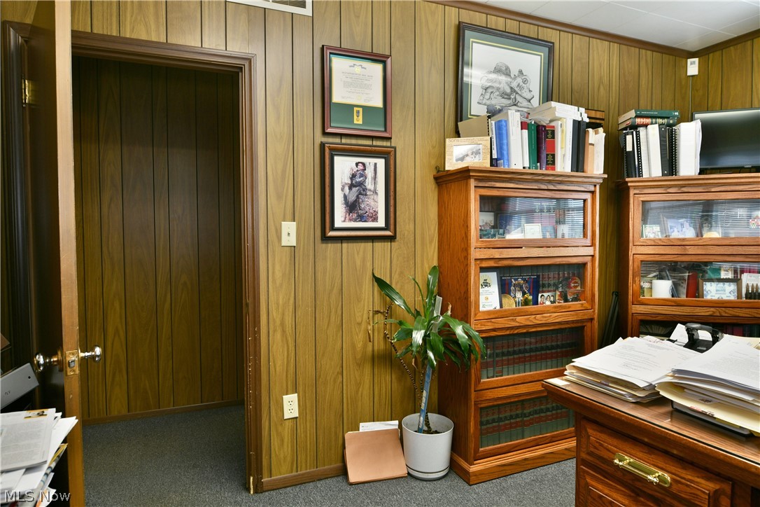 48 W Liberty Street Hubbard OH 44425