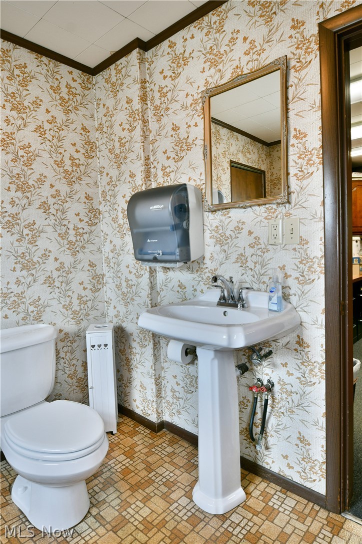 48 W Liberty Street Hubbard OH 44425