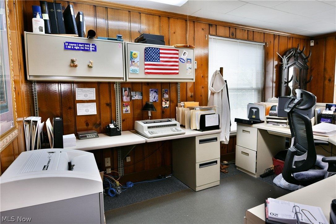 48 W Liberty Street Hubbard OH 44425