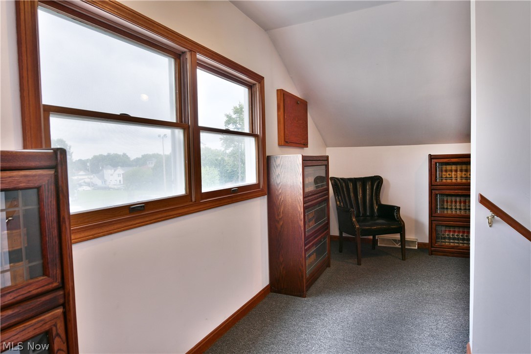 48 W Liberty Street Hubbard OH 44425