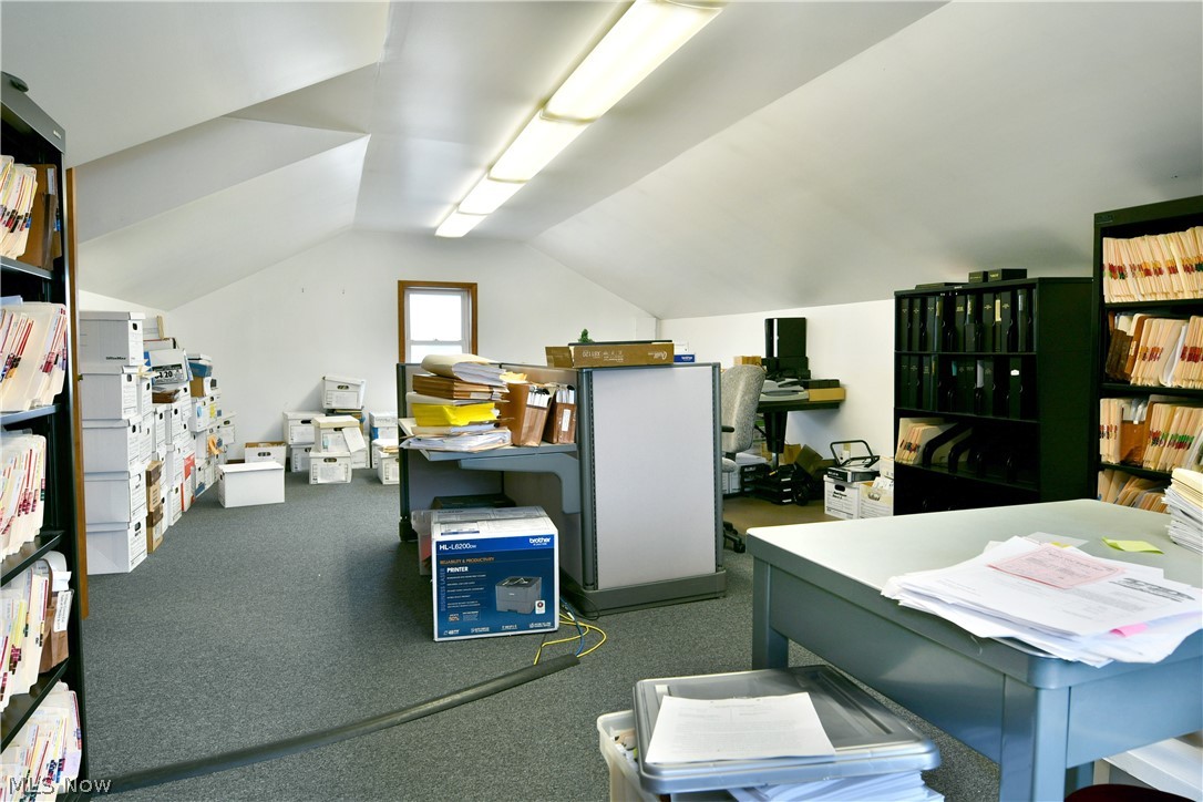 48 W Liberty Street Hubbard OH 44425