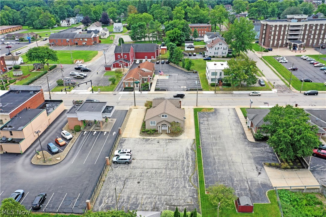48 W Liberty Street Hubbard OH 44425