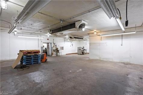 6101 Detroit Avenue Cleveland OH 44102