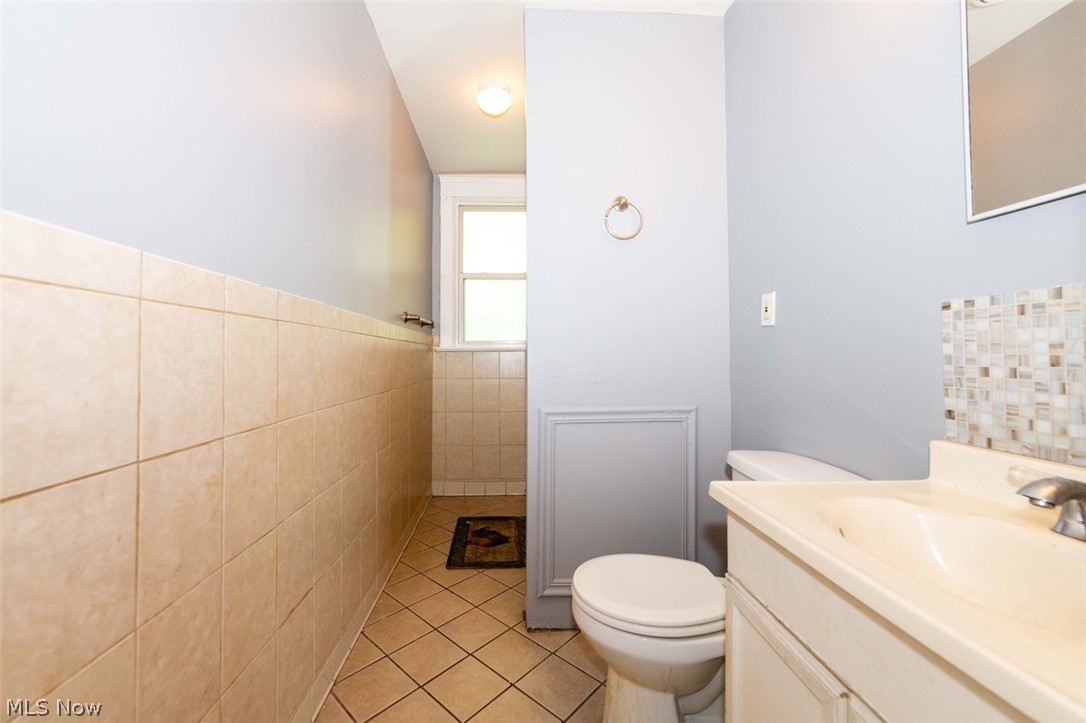 5612 Linwood Avenue Cleveland OH 44103