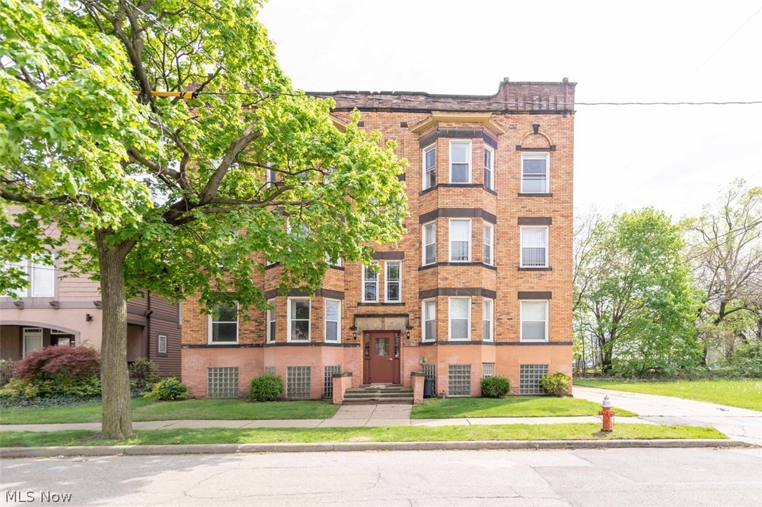 5612 Linwood Avenue Cleveland OH 44103