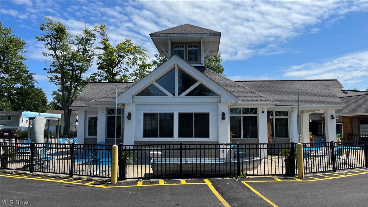 5205 Lake Road W Ashtabula OH 44004