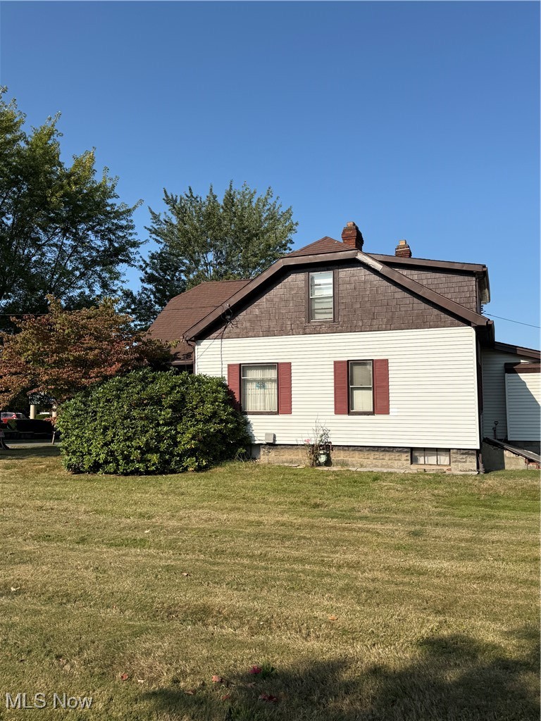 8703 E Market Street Howland OH 44484
