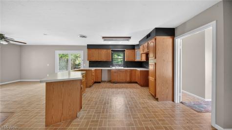 29369 Lorain Road North Olmsted OH 44070