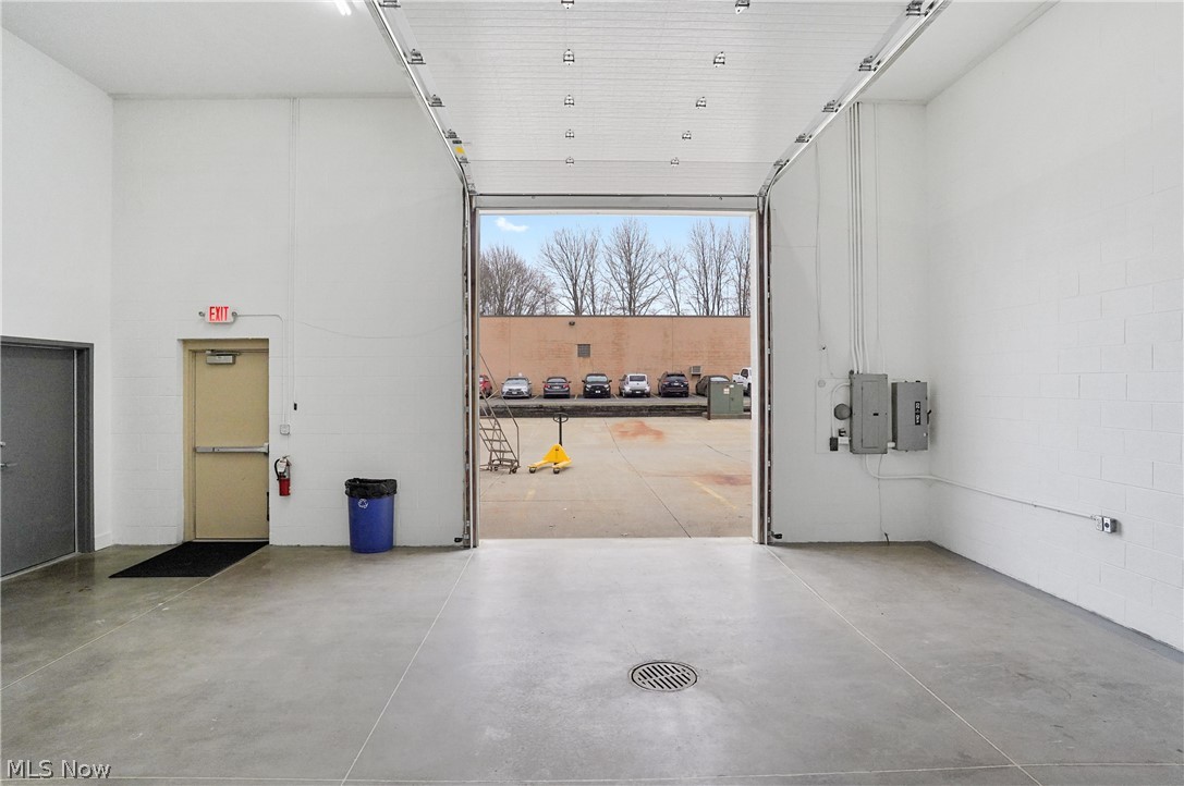 1337 Commerce Drive Stow OH 44224