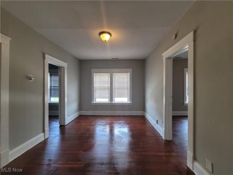 4316 Pearl Road Cleveland OH 44109