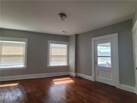 4316 Pearl Road Cleveland OH 44109