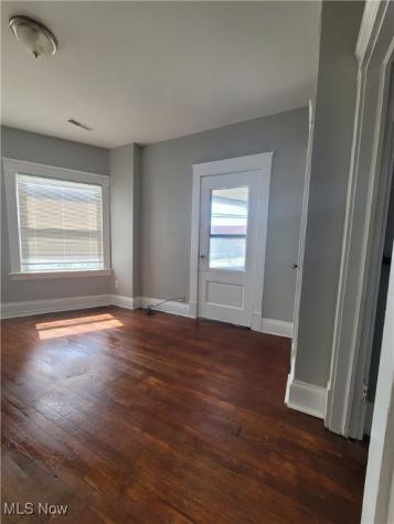 4316 Pearl Road Cleveland OH 44109