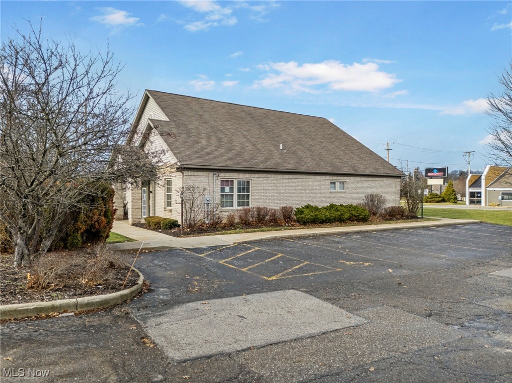 91 5th Street SE Barberton OH 44203