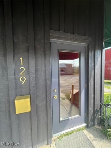 129 E 9th Street Lorain OH 44052