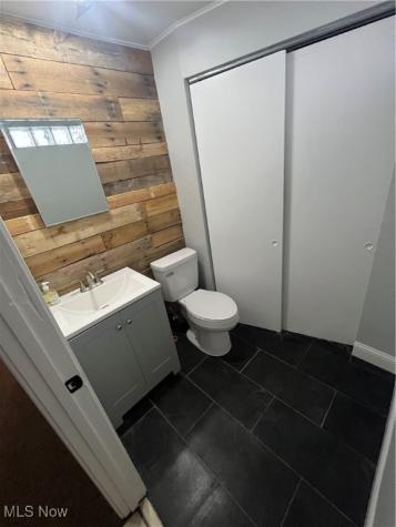 129 E 9th Street Lorain OH 44052