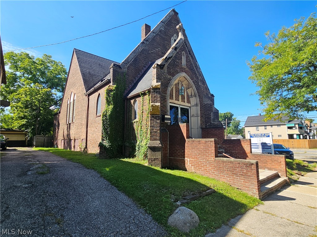 12306 Soika Avenue Cleveland OH 44120