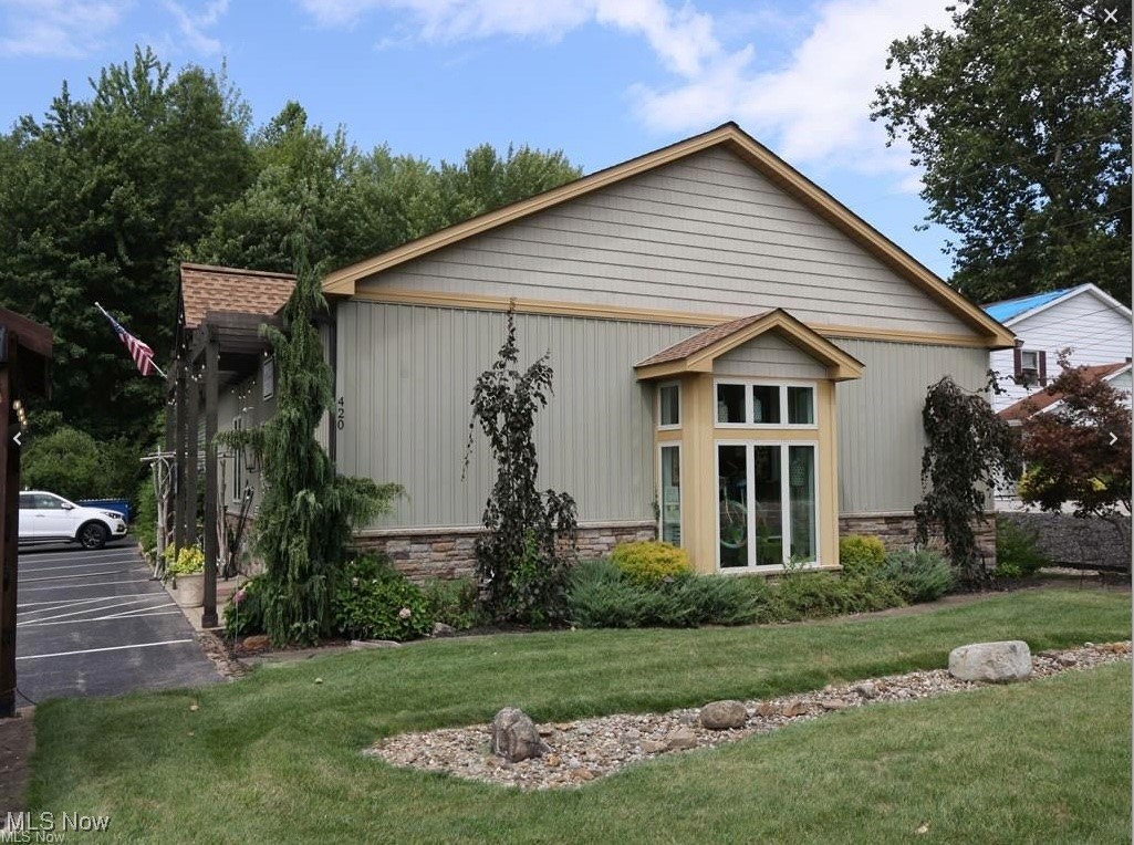 420 N Ridge Road W Lorain OH 44053