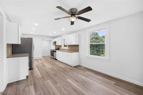 1906 3rd Street Cuyahoga Falls OH 44221