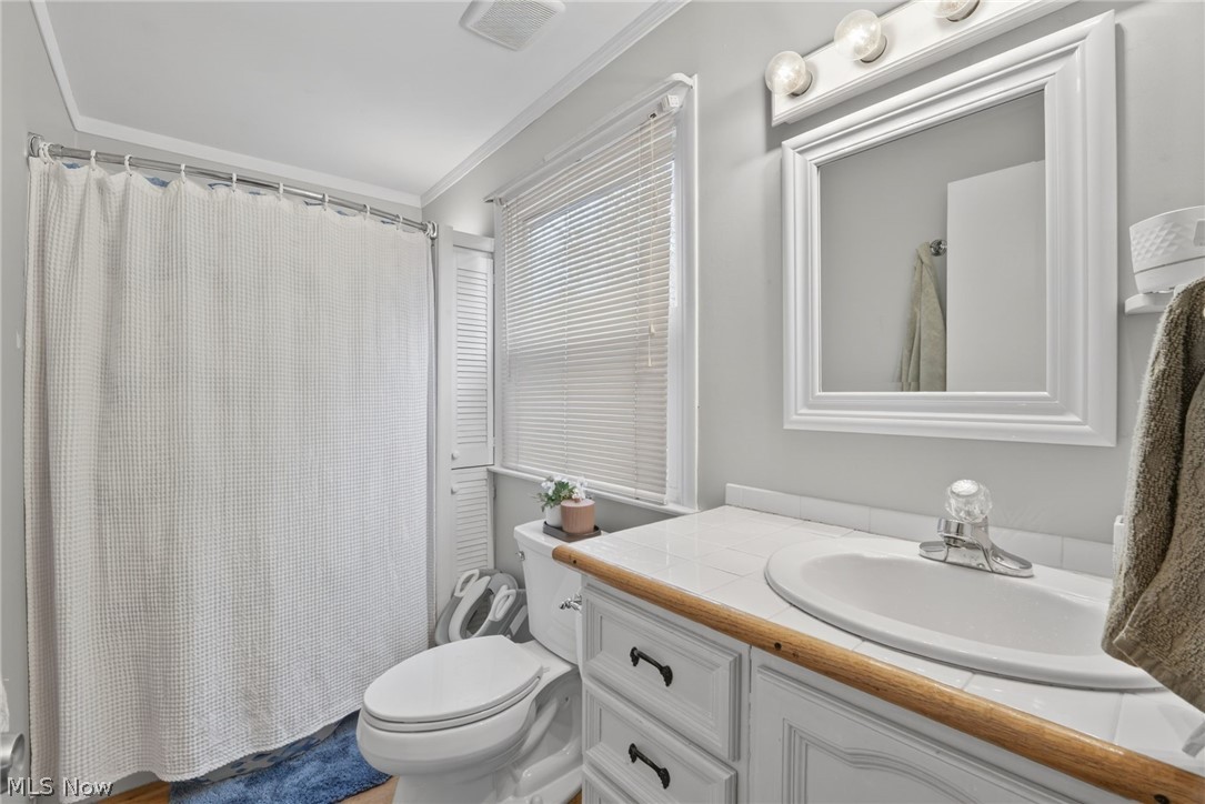 1906 3rd Street Cuyahoga Falls OH 44221