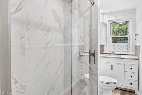 1906 3rd Street Cuyahoga Falls OH 44221