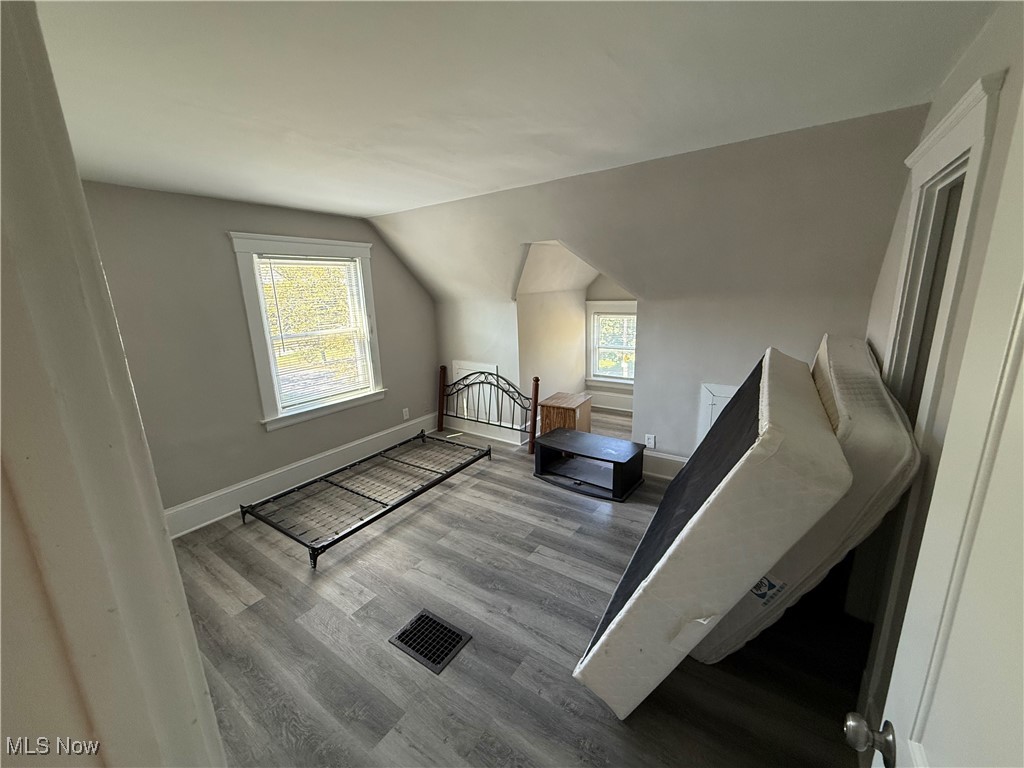 2011 West Boulevard Cleveland OH 44102