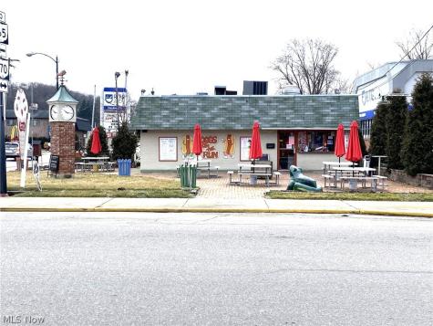 15 S Market Street East Palestine OH 44413