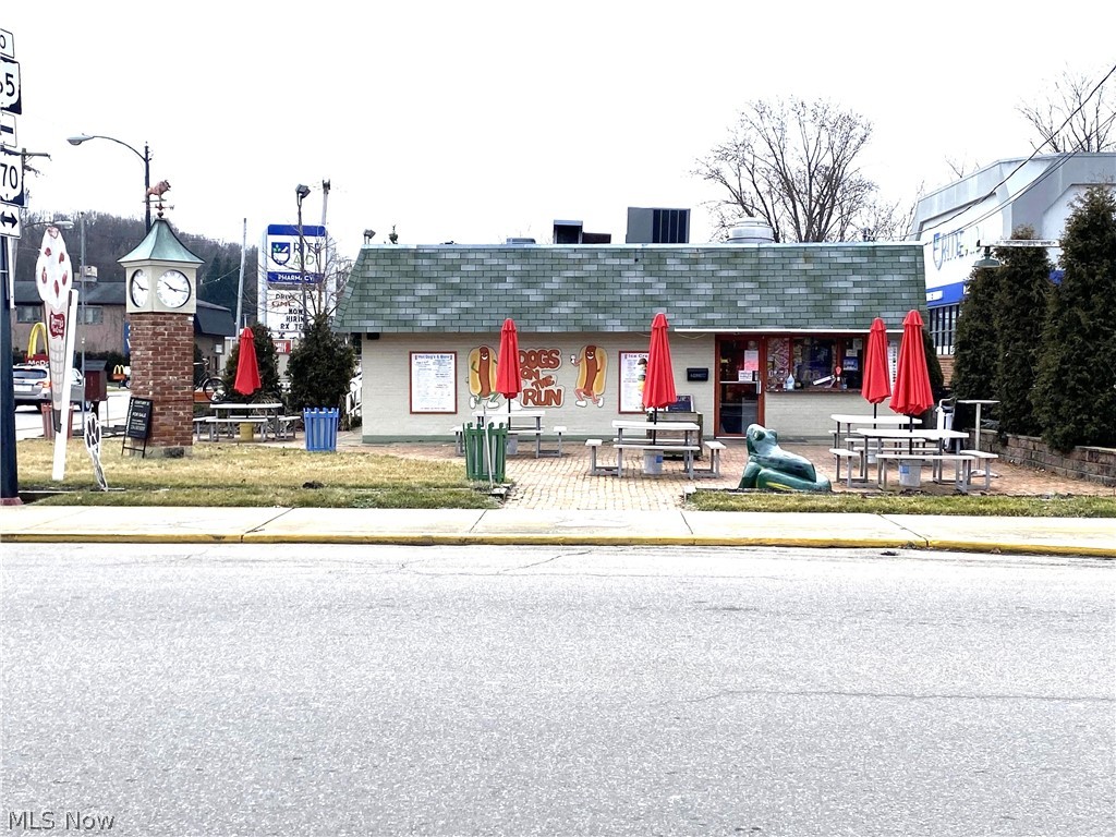 15 S Market Street East Palestine OH 44413