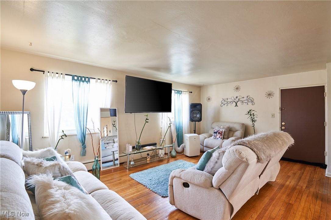 1608 Coventry Road East Cleveland OH 44118