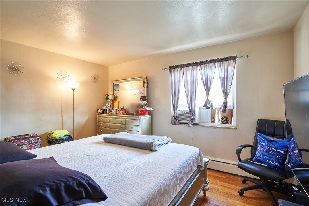 1608 Coventry Road East Cleveland OH 44118