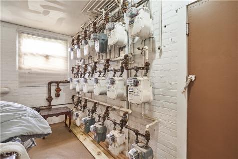 1608 Coventry Road East Cleveland OH 44118