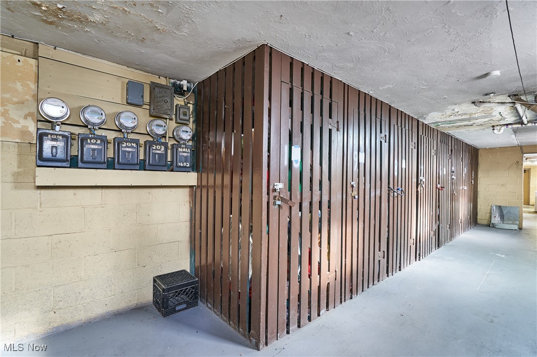 1608 Coventry Road East Cleveland OH 44118