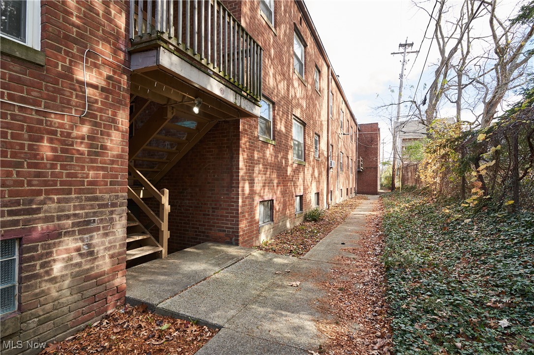 1608 Coventry Road East Cleveland OH 44118