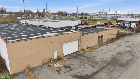 3158 Omaha Avenue Lorain OH 44055