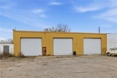 3158 Omaha Avenue Lorain OH 44055