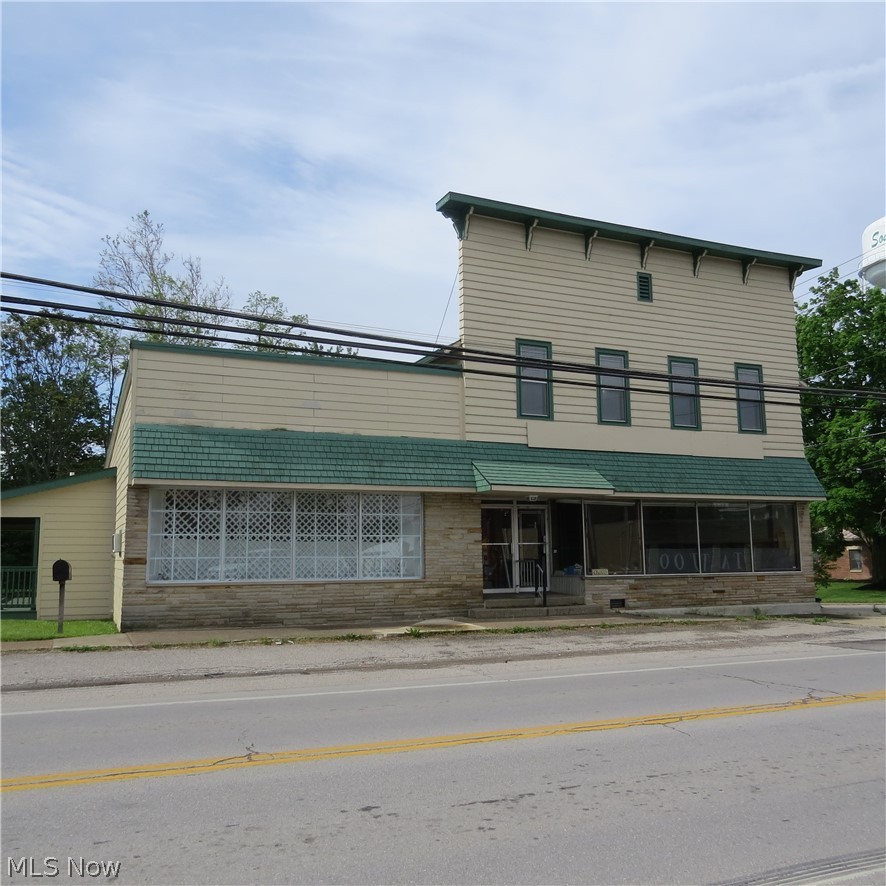 101 E. Main Street Amherst OH 44001