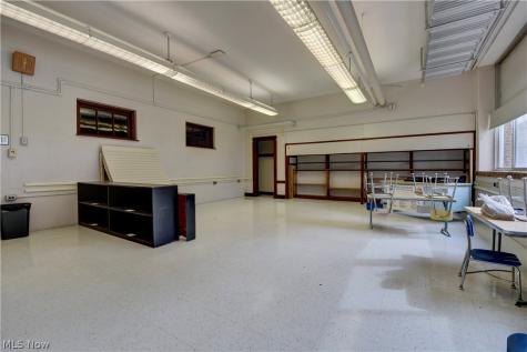 439 E Jackson Street Millersburg OH 44654