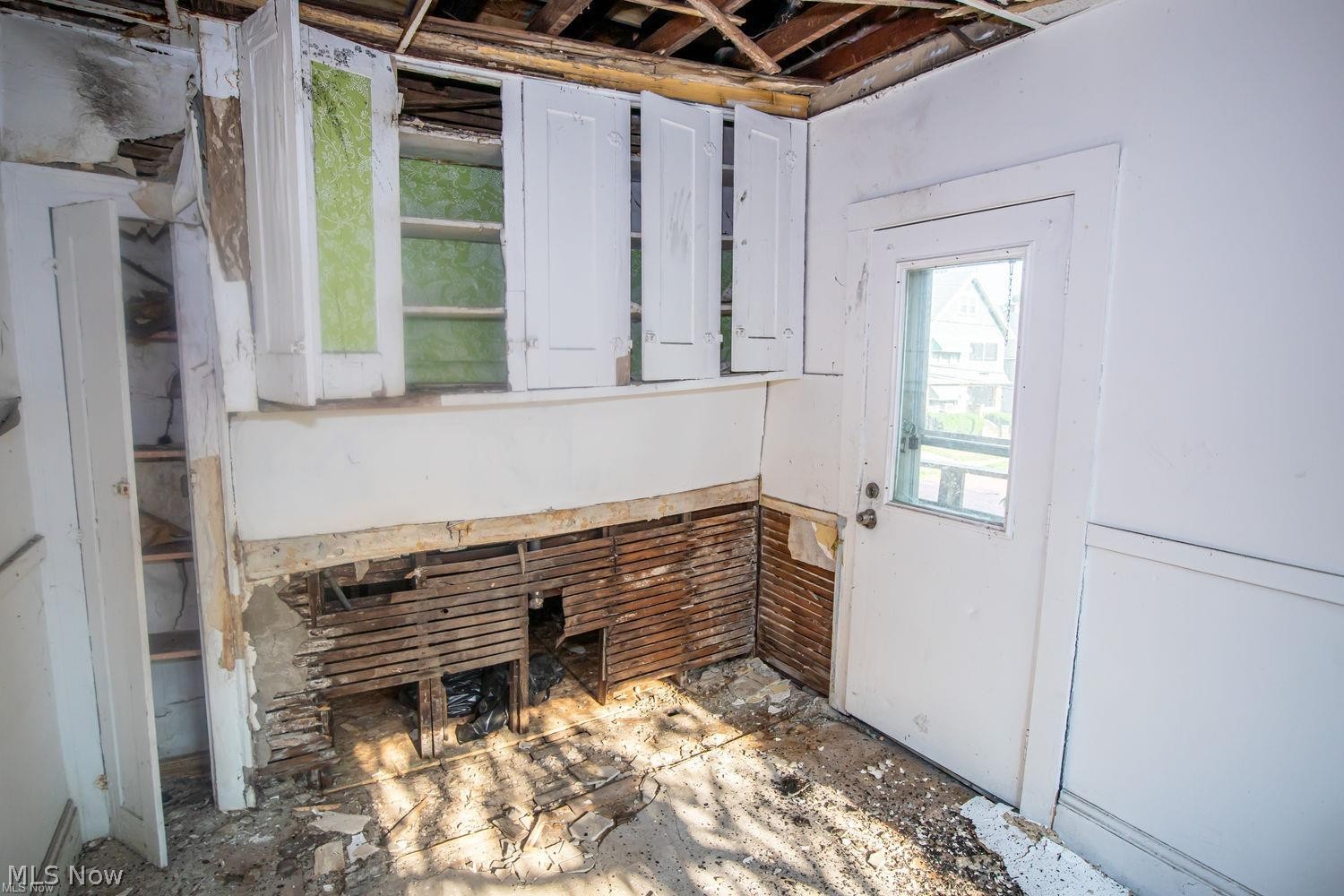 17214 Grovewood Avenue Cleveland OH 44119