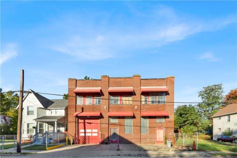 2032 W 105th Street Cleveland OH 44102