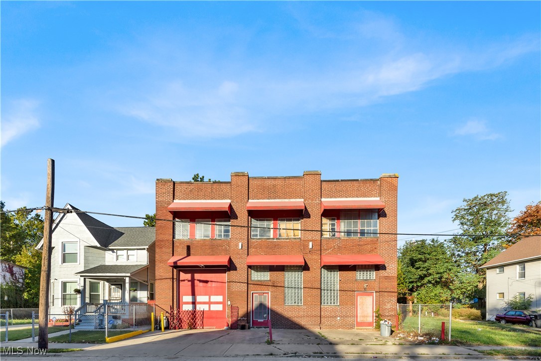 2032 W 105th Street Cleveland OH 44102