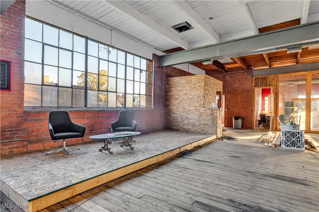 2032 W 105th Street Cleveland OH 44102