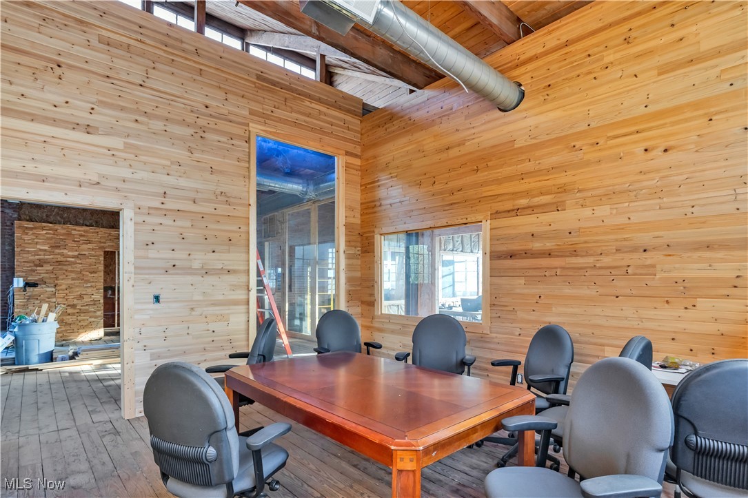 2032 W 105th Street Cleveland OH 44102