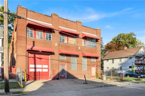 2032 W 105th Street Cleveland OH 44102