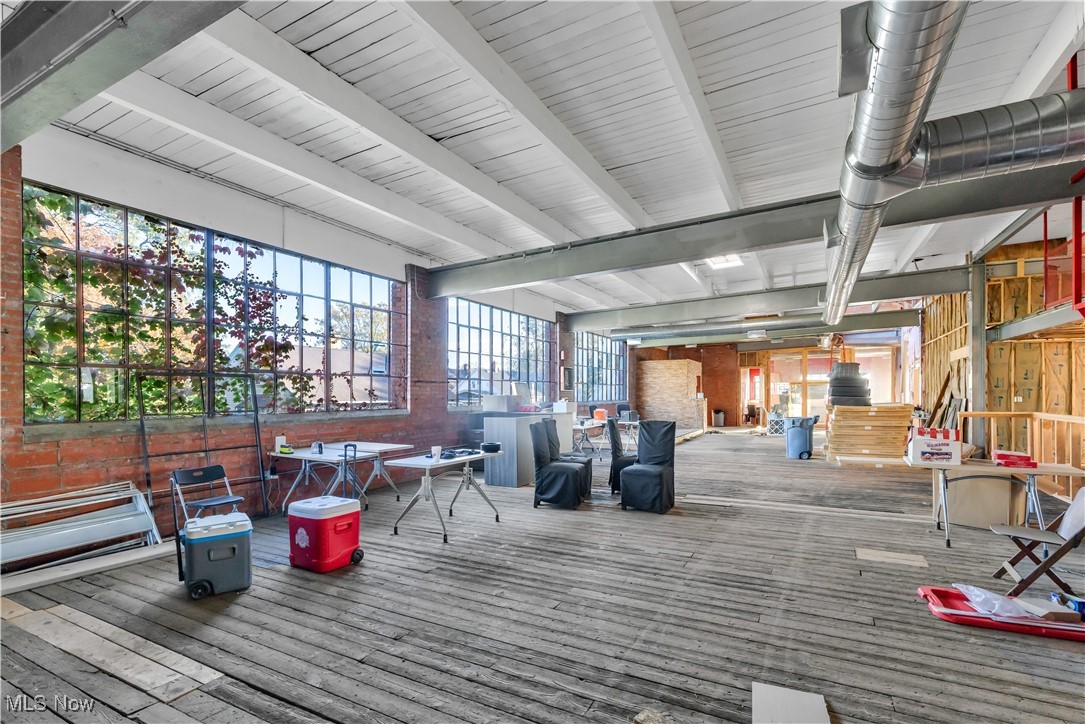 2032 W 105th Street Cleveland OH 44102