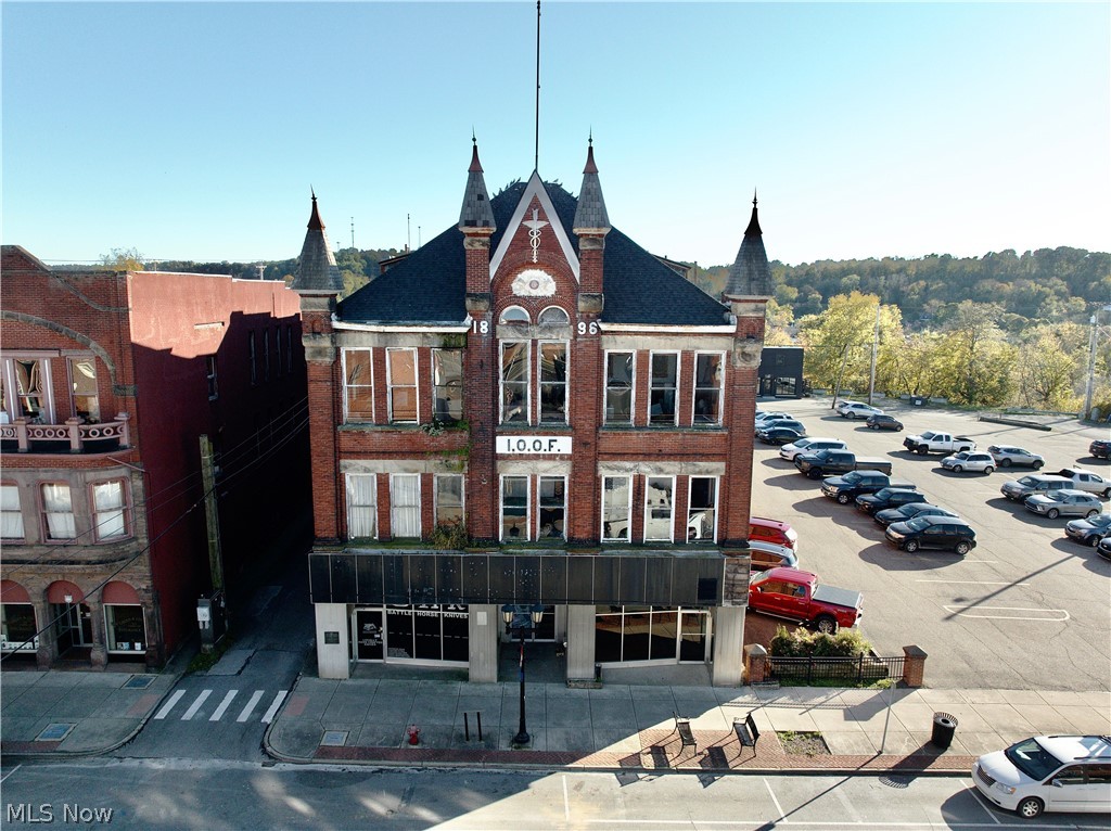 622 Wheeling Avenue Cambridge OH 43725